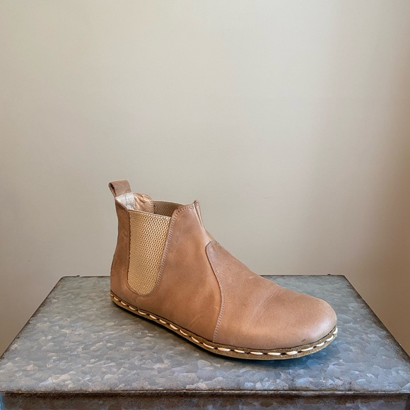 Atlantis Handmade Barefoot Leather Chelsea Boots- Tan - Picture 1 of 9